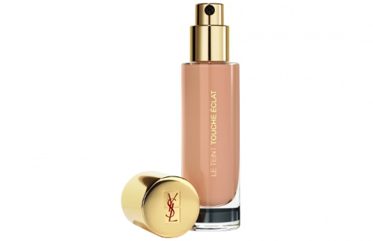 YSL выпустил тональник с эффектом сияния Le Teint Touche Eclat