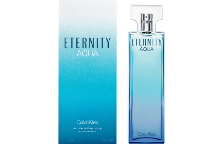 У Calvin Klein появилась женская версия аромата Eternity Aqua