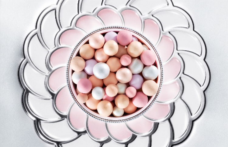 Guerlain отмечает 25-летие пудры Meteorites