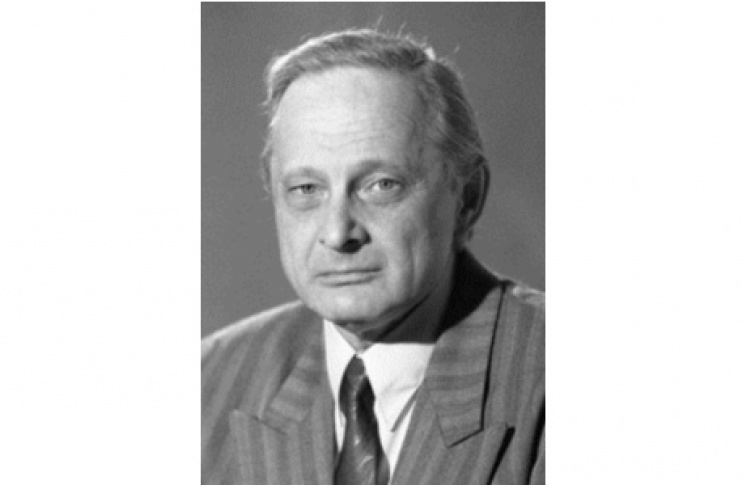 Виктор Сергачев