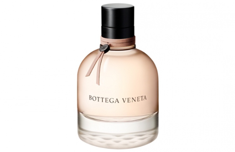 Рив Гош «Цветной» представит первый женский аромат Bottega Veneta