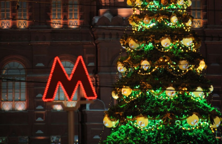 Метро в новогоднюю ночь будет работать до двух часов