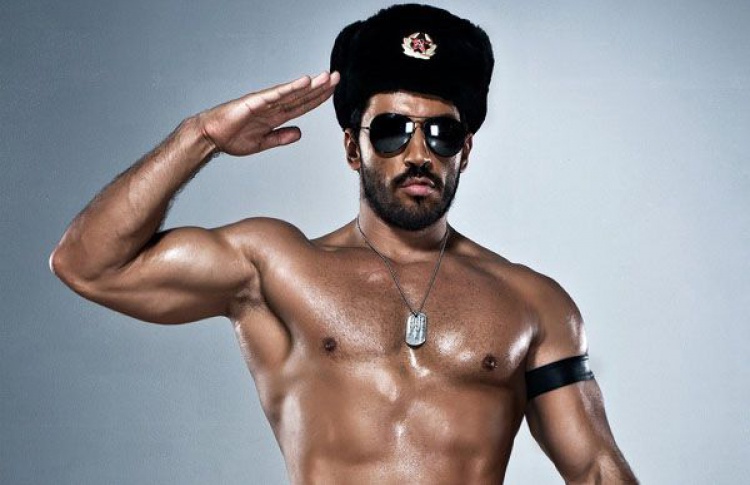 «С.L.U.M.B.A — New Year Party»: Naked DJs