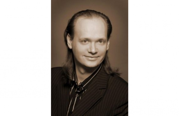 Роман Бобров