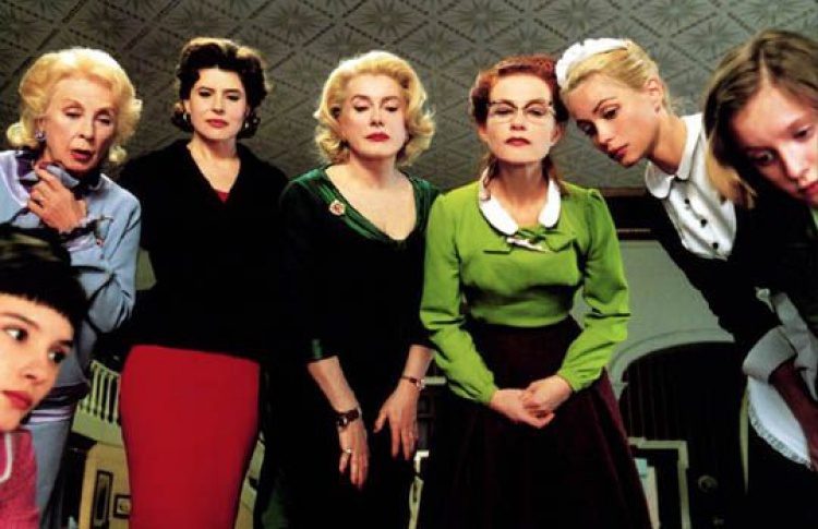 8 femmes