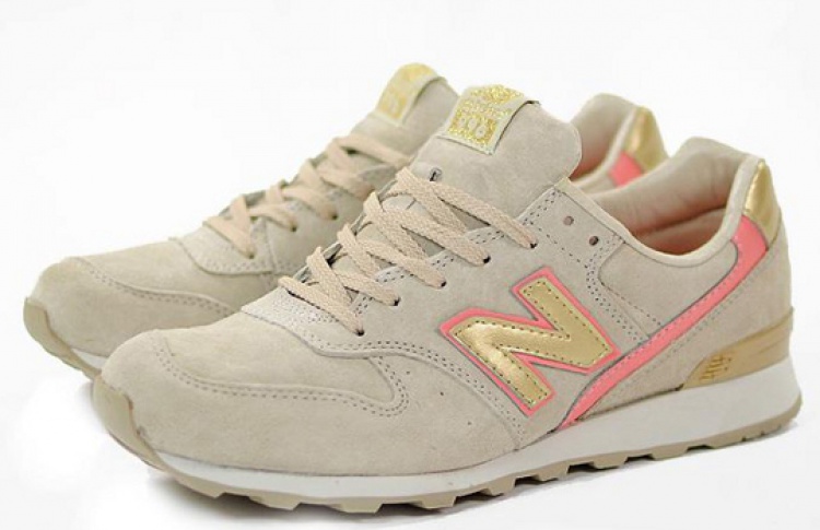 New Balance выпустили новые женские кроссовки