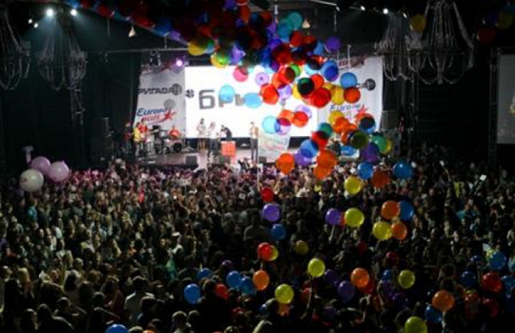 Живой Завтрак с Бригадой У: 5sta Family + Franky + T-Moor Rodriguez + Mia Martina + DJ David Vendetta (Франция)