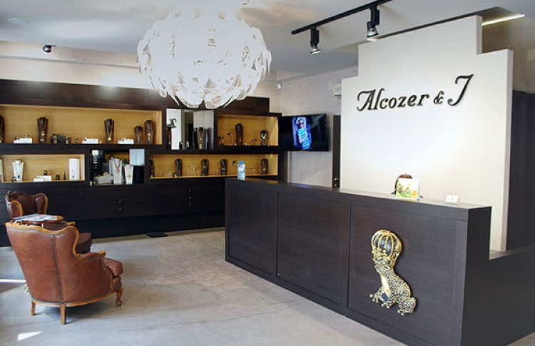 Alcozer & J