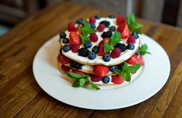 В Tonys Kitchen открыли сезон лисичек и приготовили торт для именинников