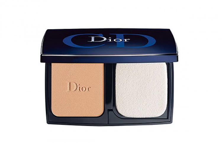 Крем-пудра Forever Extreme Control от Dior