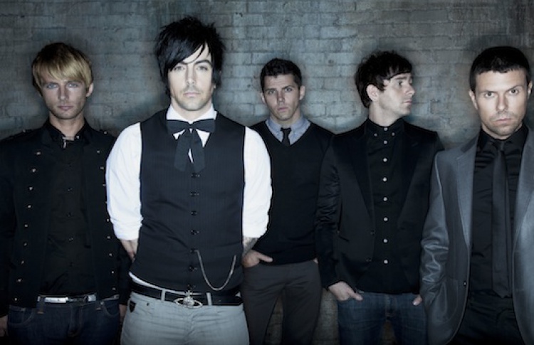 Lostprophets распались, потеряв осужденного за педофилию вокалиста