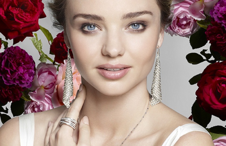 Миранда Керр стала лицом Swarovski
