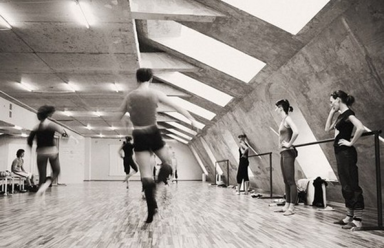 Школа Bye Bye Ballet закрывается и будет выселена из помещения на Белинского, 9