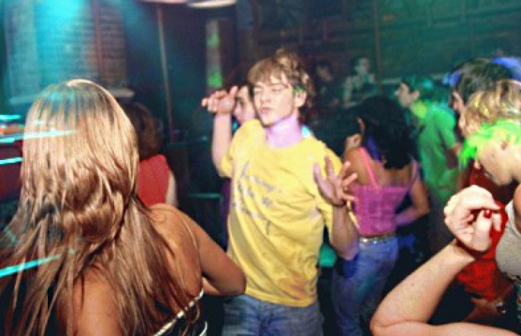 Refreshed: DJs Комоцкий, Paul B, S.Peres, Настя, Djungl, VJ Lovedelic