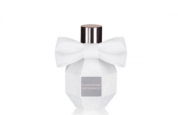 Рождественская версия аромата Flowerbomb от Viktor&Rolf
