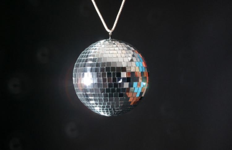 «Красный Октябрь» устраивает «Disco Ball»