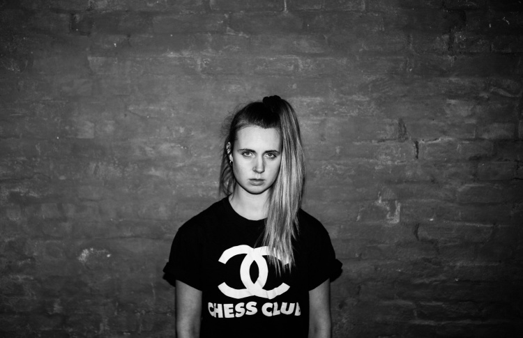 MØ