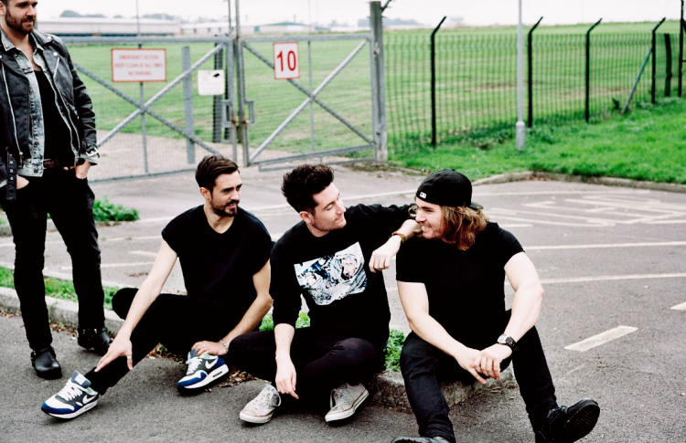 Клип дня: «bad_news» Bastille