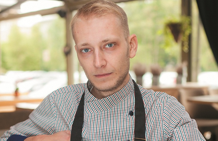 Антон Исаков