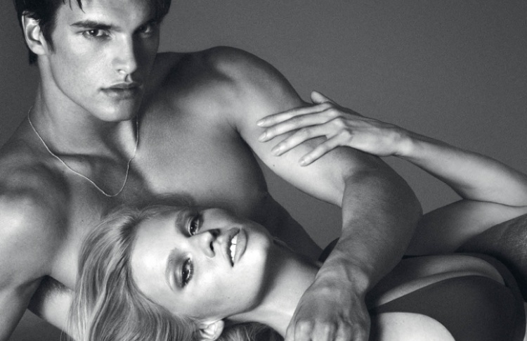 Акция «Твоя идеальная форма» в Calvin Klein Jeans