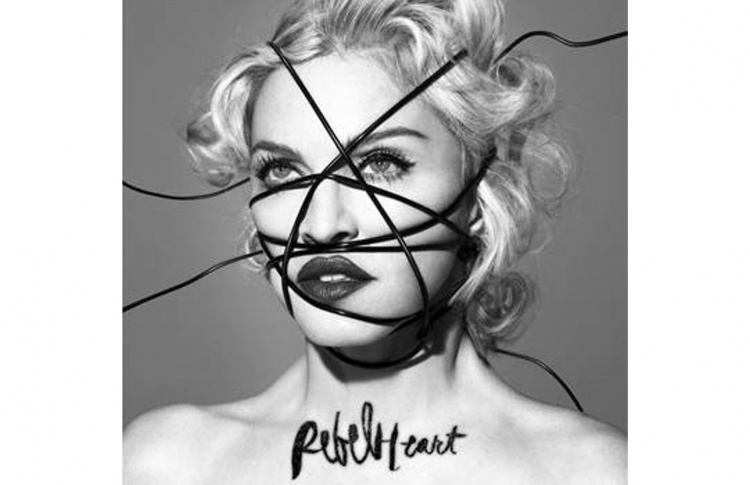 Новый альбом Мадонны появился на iTunes