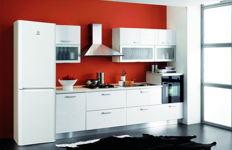 Новая линия холодильников Indesit Graffiti