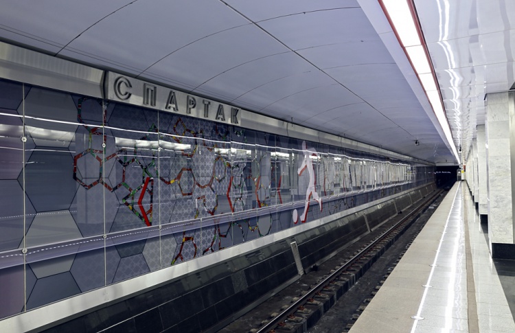 В метро начнут делать объявления на английском