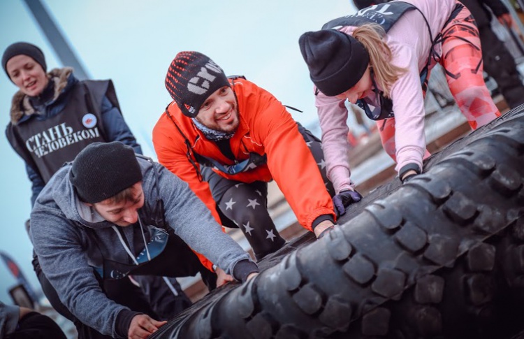 Участники гонки Reebok «Стань человеком» проверили себя на прочность