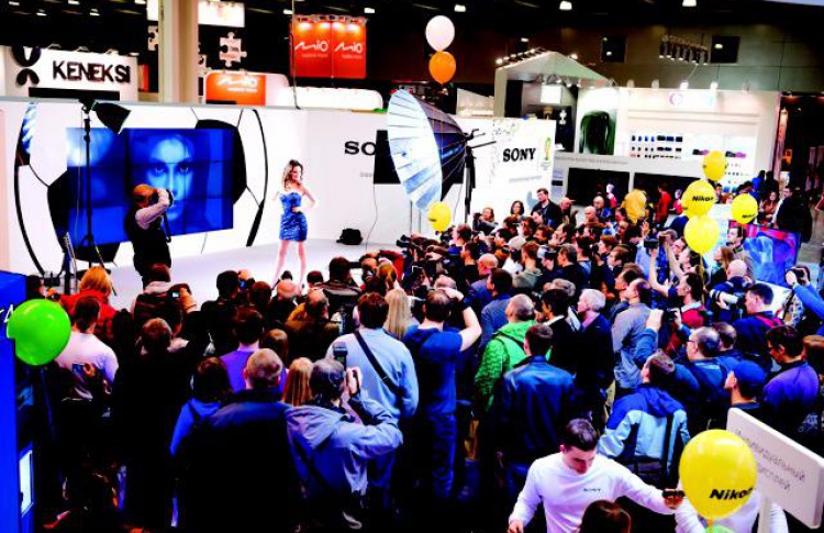 Выставка Consumer Electronics & Photo Expo