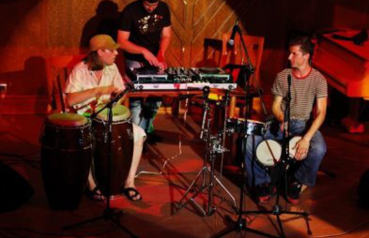 Dj Alex Fofanoff + Los Barabanos
