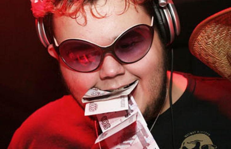 Fuck Glamour. MCs Masta Bass & Gee, DJs Fisher, Slow, 108, Абузяров, Печкин, Rodge