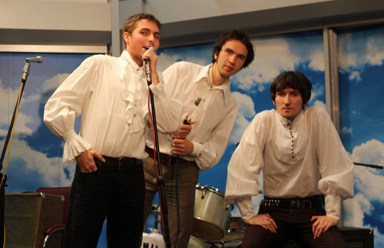 Sonic Death и The Karovas Milkshake