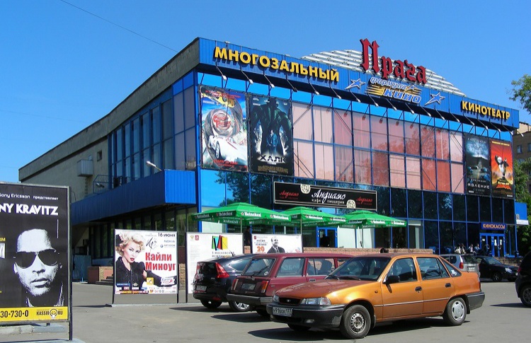 На окраинах появятся кинотеатры-корабли с садами на крышах