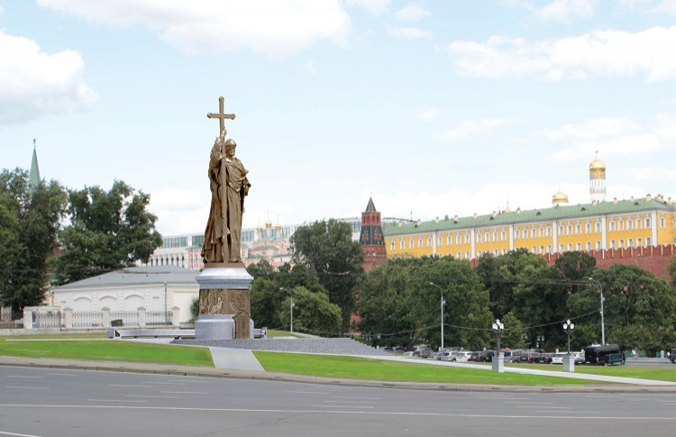 Место памятника Владимиру предлагают определить москвичам