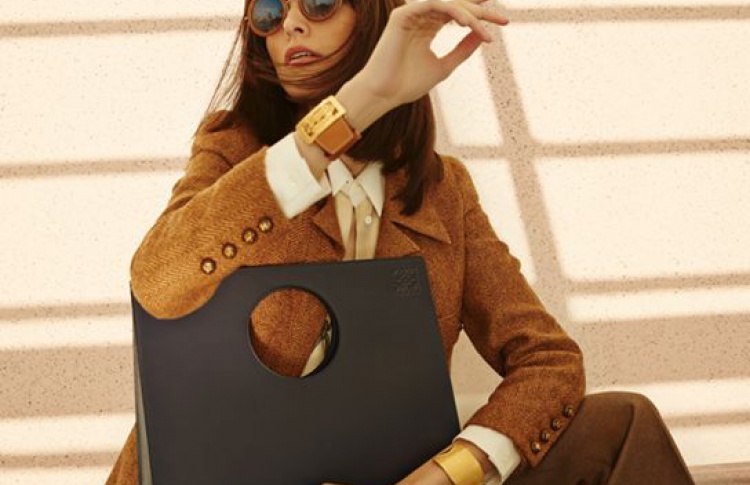 Farfetch снижает цены на лучшее из летних коллекций