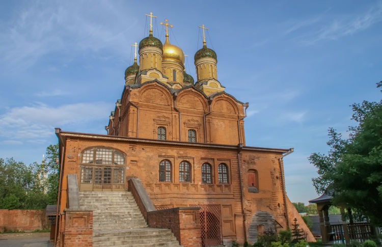По Зарядью проведут 25 бесплатных экскурсий