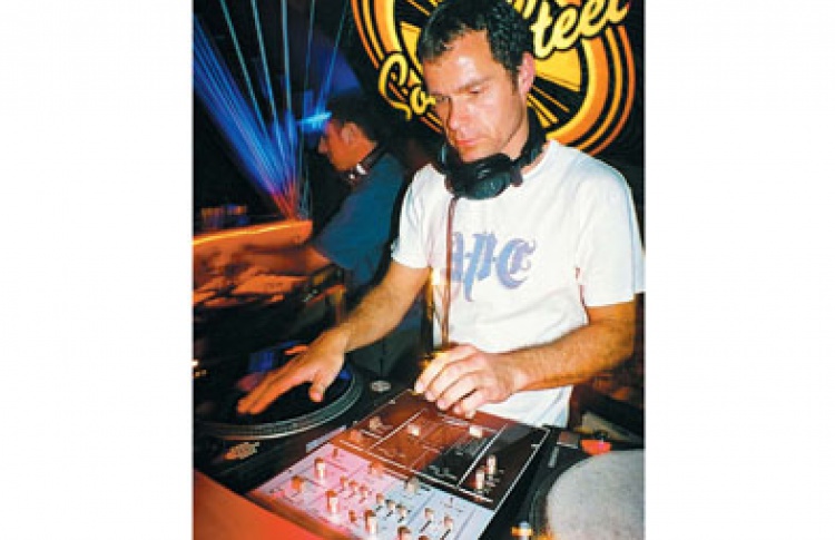 Official Solid Steel Night. DJs DK