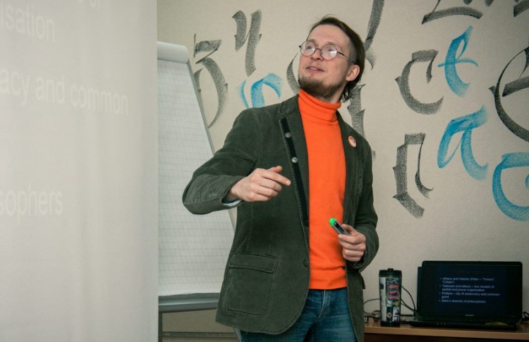 «Собянинское благоустройство – это адская машина»: социолог о том, как живут спальные районы