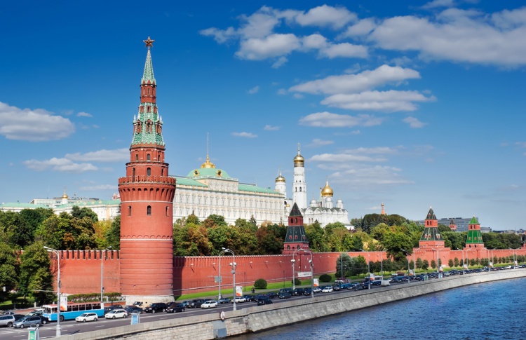 Двух немцев задержали за запуск дрона над Кремлем