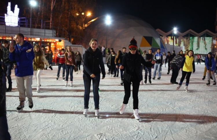 Первый каток в этом году обещают открыть в Сокольниках