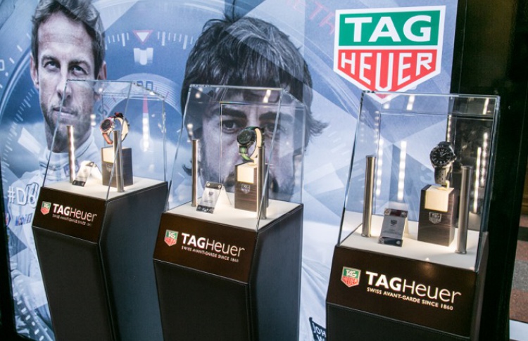 В ГУМе проходит выставка часового бренда TAG Heuer