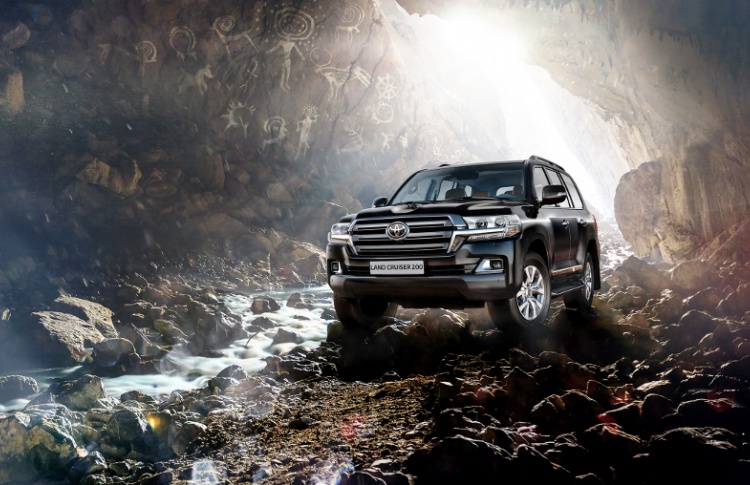 Toyota Land Cruiser 200 доступен для заказа в России