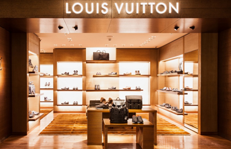 Успейте купить первыми уникальную модель мужских кроссовок Louis Vuitton