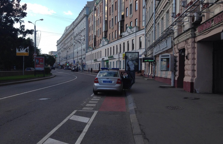 Велополосу на Бульварном кольце откроют для автомобилей