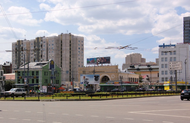 На площадях Садового кольца появятся пункты для зарядки гаджетов