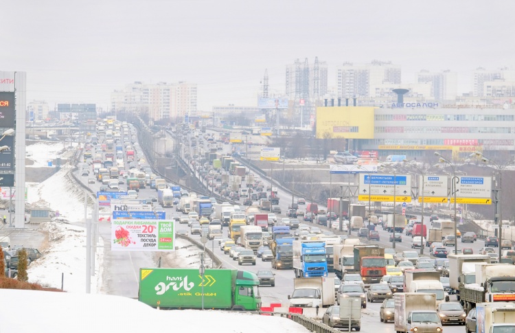 В Москве начались предновогодние пробки