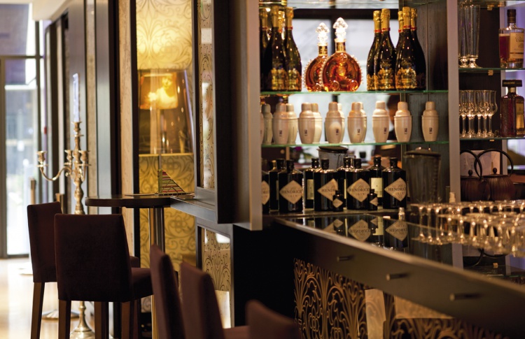 Париж с Mövenpick