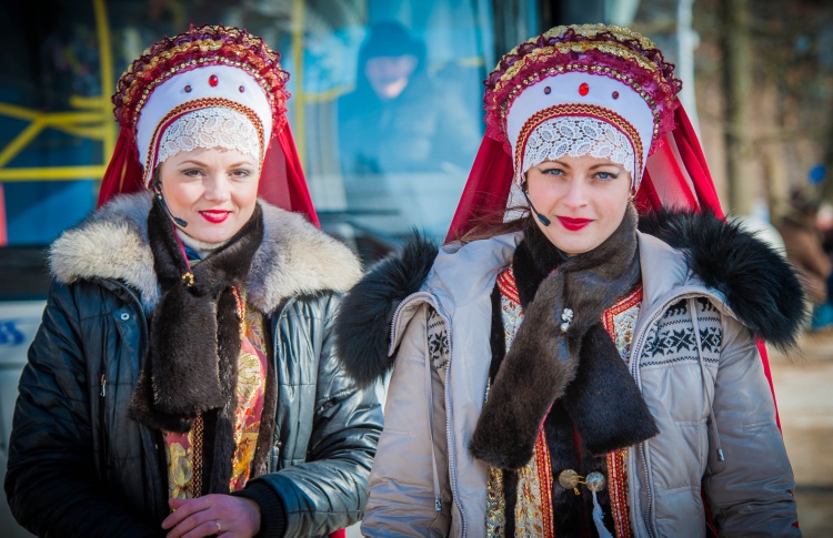 Народные гуляния «Шуми, Масленица!»