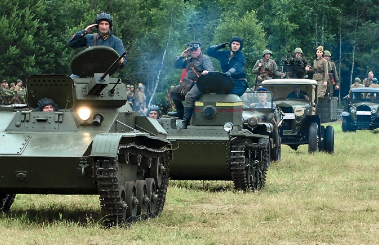 Международная выставка исторической военной техники «Моторы войны»