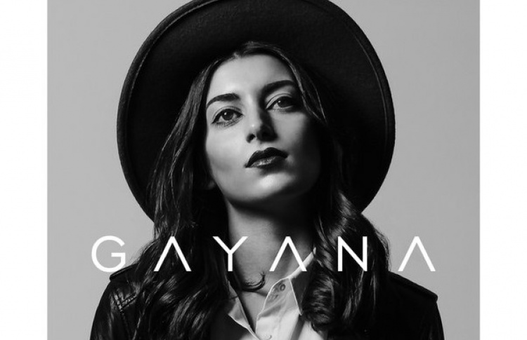 Gayana — отечественный Фил Коллинз в юбке
